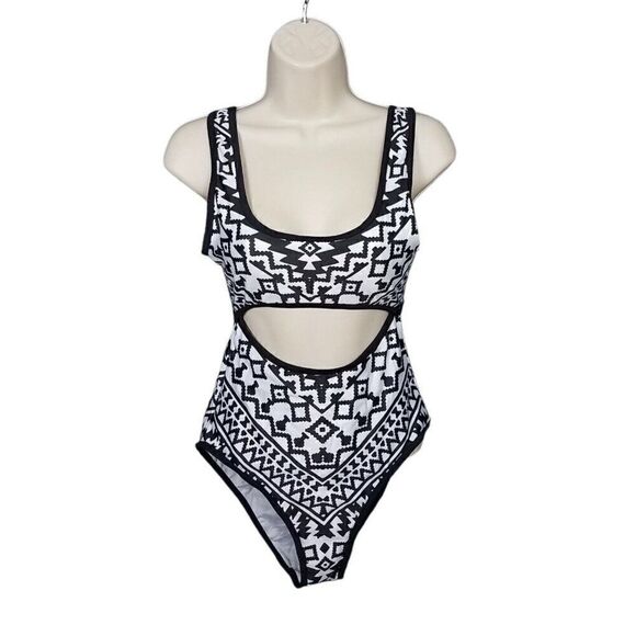 Ekouaer Other - EKOUAER Women's Size Small Black White Swimsuit Cutout One Piece Swimming Suit S